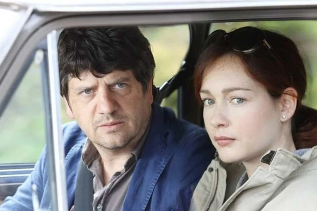 Fabio De Luigi: vita, carriera e successi dell'attore italiano