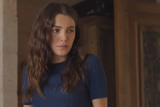 Canale 5: Ultima Puntata de La Notte nel Cuore e Dettagli Prenatalizi