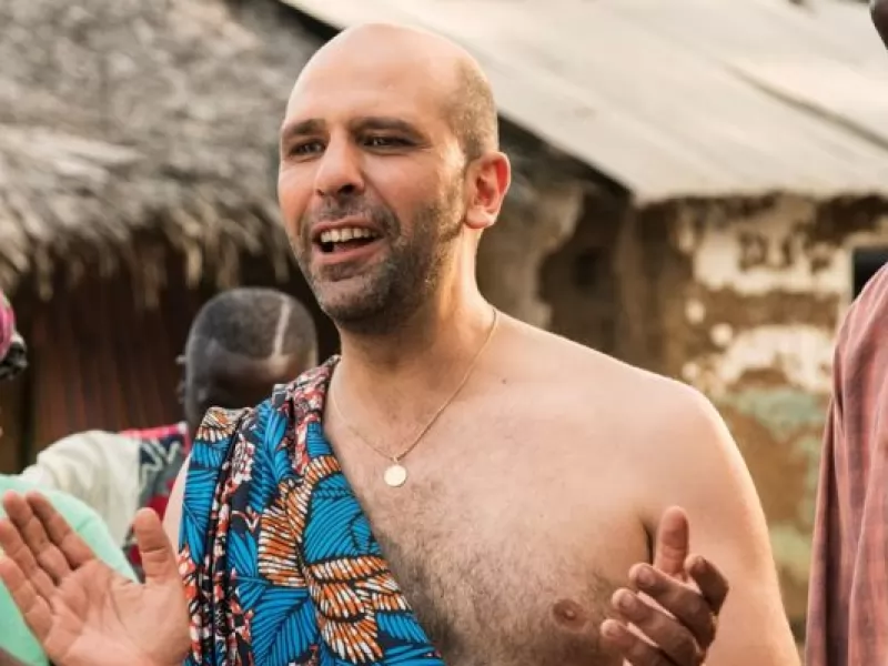 Checco Zalone: Ritorno al con Buen Camino e Chiarimenti sul Gossip