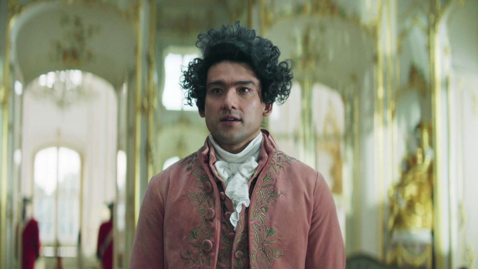 La Miniserie 'Amadeus' su Sky: Un Viaggio tra Storia, Musica e Polemiche