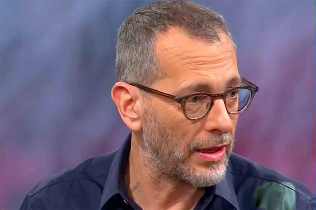 Il Confronto Calenda-Formigli: Un Botta e Risposta che Accende il Capodanno Televisivo