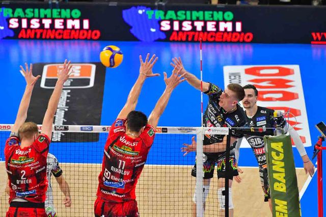 Coppa Italia Superlega: Tre Partite Cruciali Oggi in TV per le Semifinali