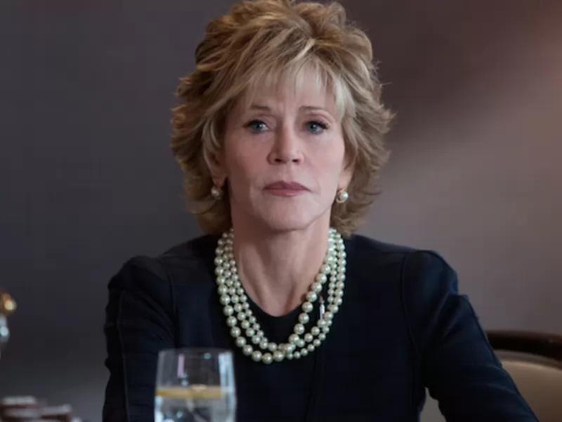 Jane Fonda critica l'acquisto di Warner da parte di Netflix: 'Una scelta disastrosa'