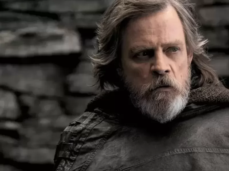 Mark Hamill passeggia a Hollywood con la sua foto sulla maglietta e nessuno lo riconosce