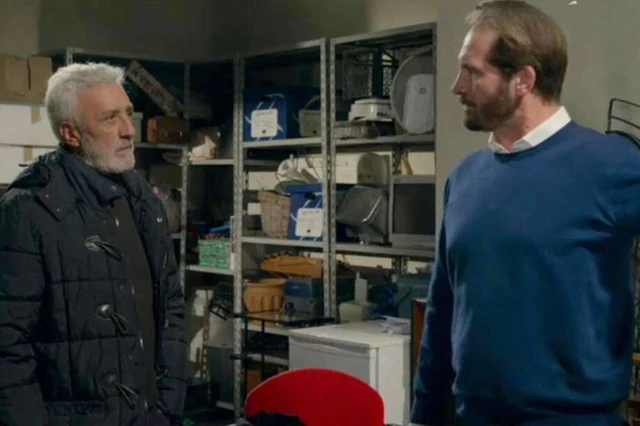 Un Posto al Sole: Alberto Sceglie il Sostituto di Raffaele, Colpi di Scena in Arrivo