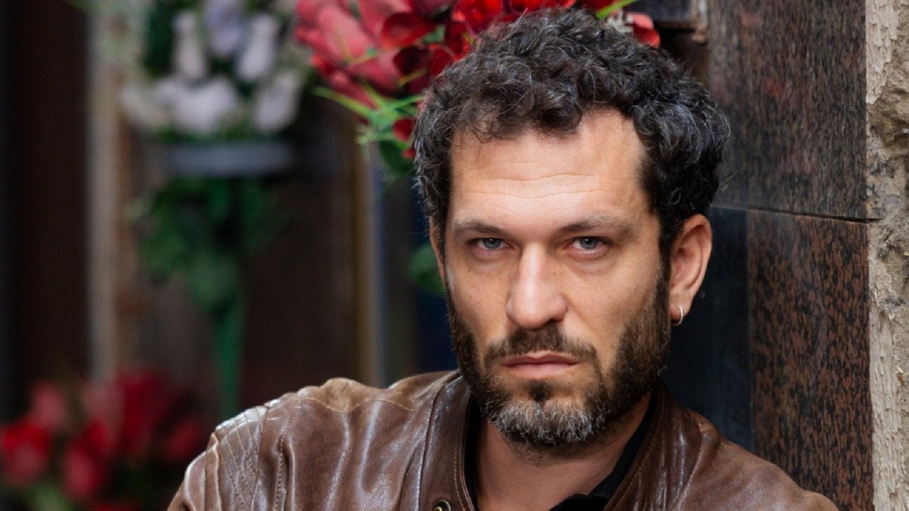 Un Posto al Sole: Anticipazioni del 6 Gennaio - Proposta di Eduardo e Stallo nelle Indagini di Damiano