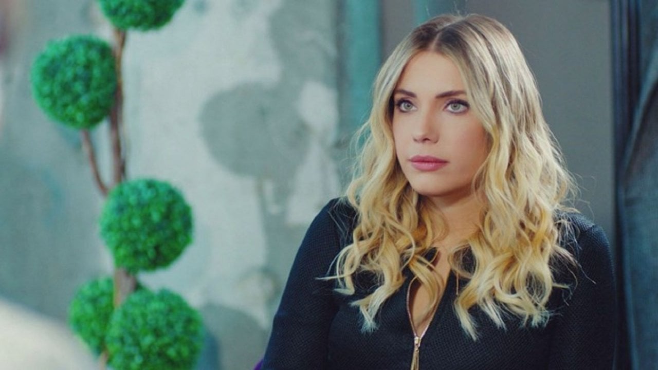 Forbidden Fruit: anticipazioni del 2 gennaio, Yildiz aiuta Alihan a sorprendere Zeynep